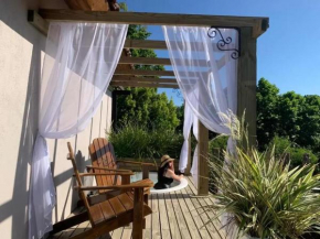 Chalé Sunset com Hidro, lareira, piscina, cavalo, trilha, tiro ao alvo